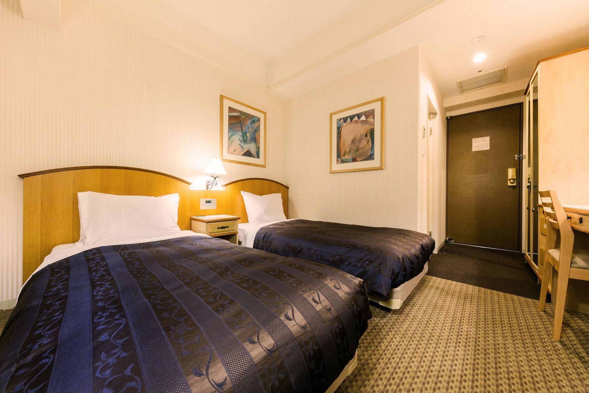 Hotel Resol Sapporo Nakajima Koen Экстерьер фото